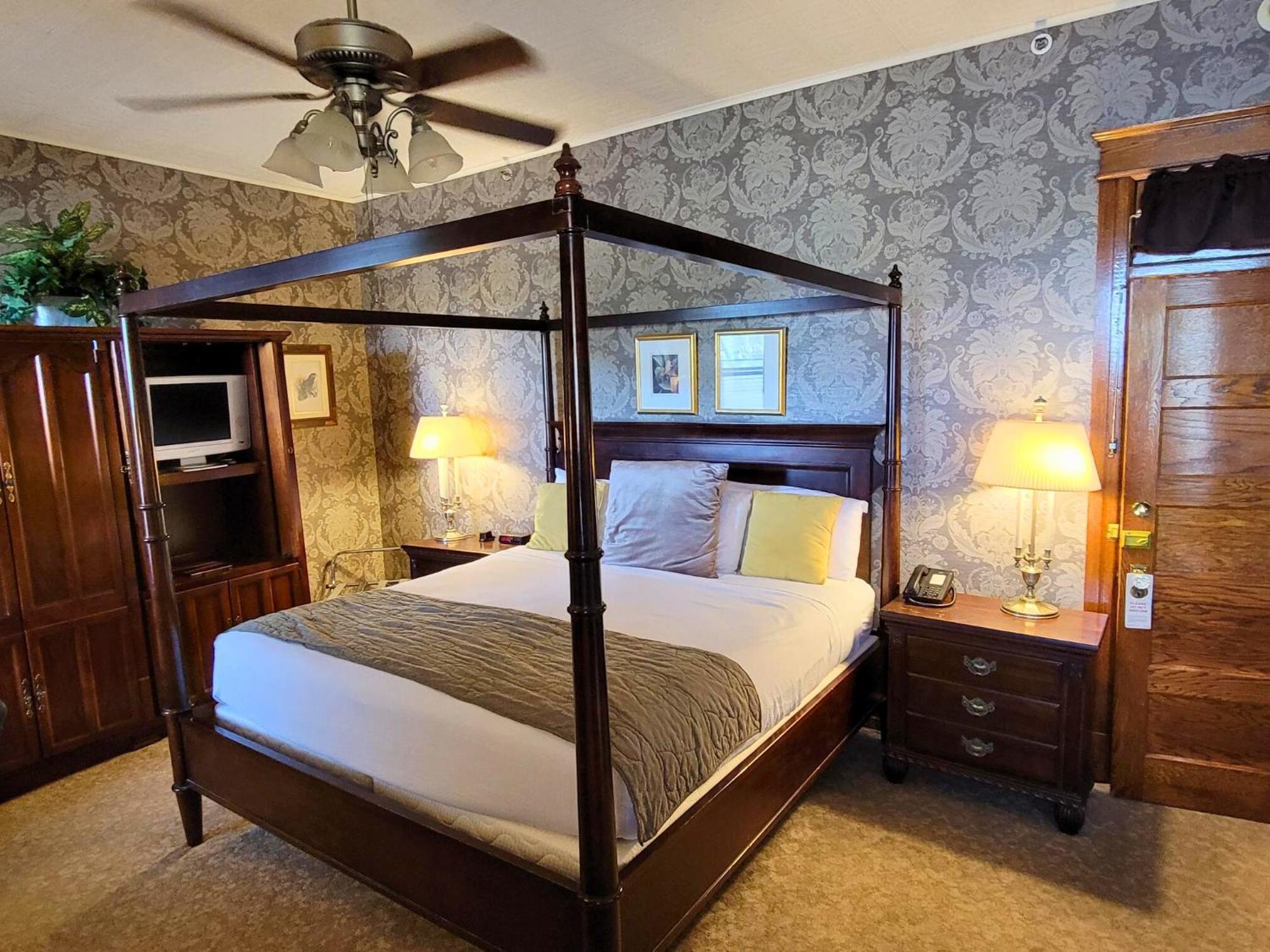 Altland House Inn & Suites Abbottstown Dış mekan fotoğraf