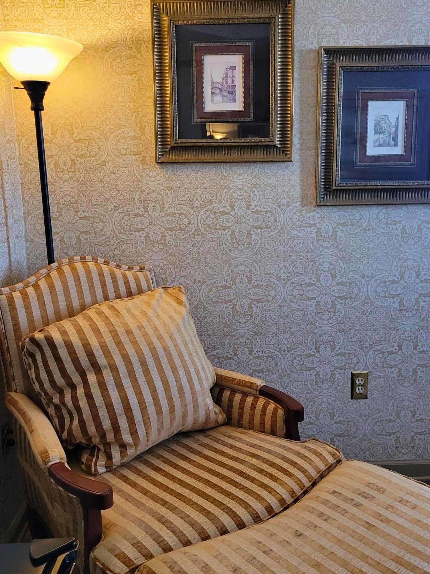 Altland House Inn & Suites Abbottstown Dış mekan fotoğraf